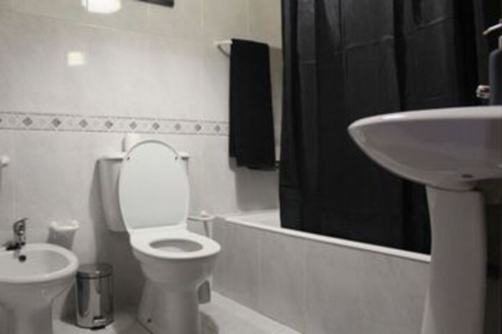 Room 6 of 37
