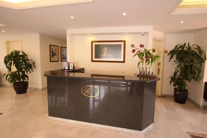 Residence De France
