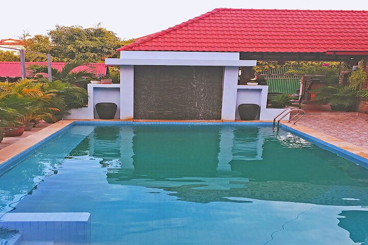 Pool 37 of 67