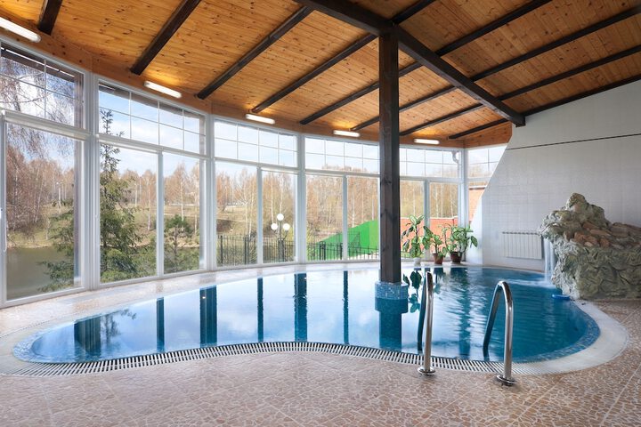 Pool 33 of 58