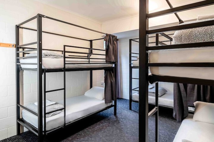 Room 15 of 42