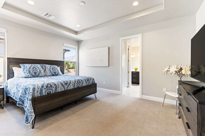 Room 4 of 30