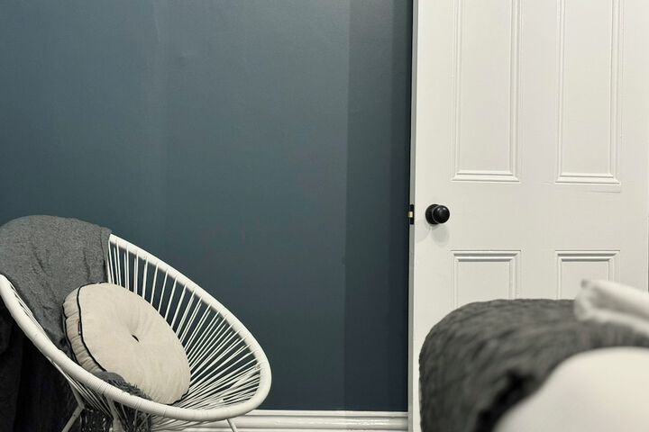 Room 9 of 49