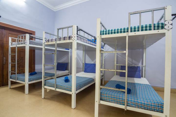 Room 12 of 45