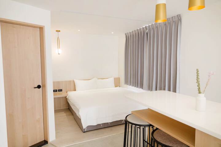 Room 32 of 145