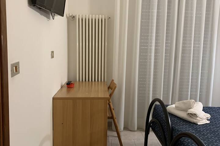 Room 25 of 70