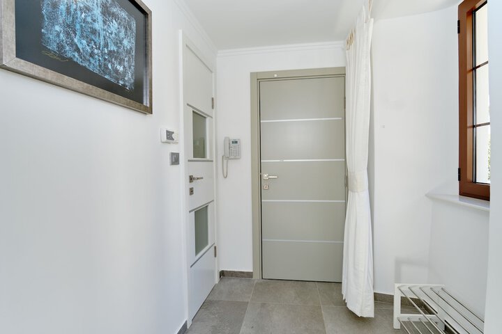Room 25 of 57