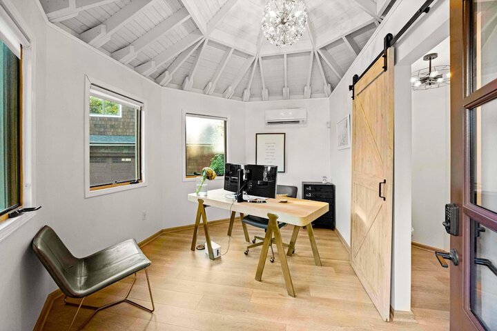 Hotel Interior 2 of 152