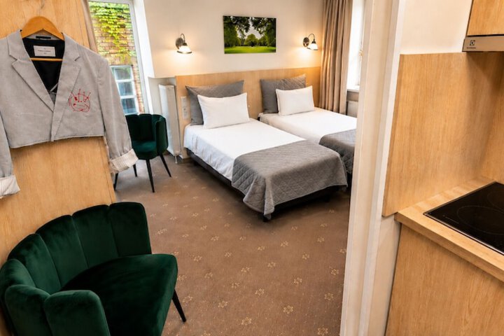 Room 45 of 80