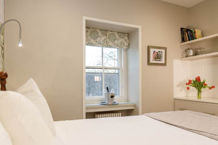 Room 20 of 76