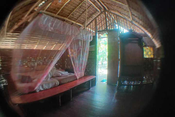Room 7 of 113