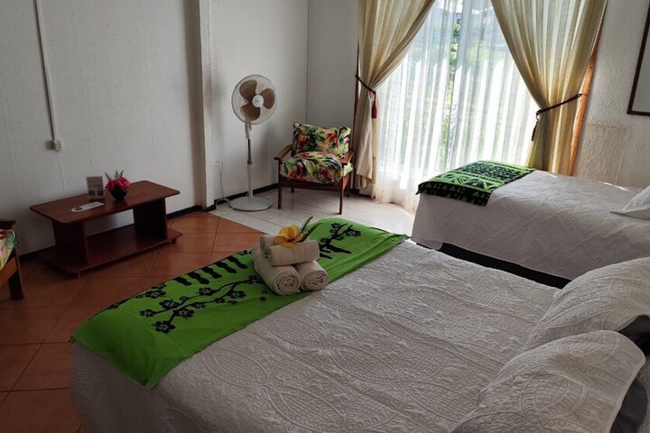 Room 9 of 73
