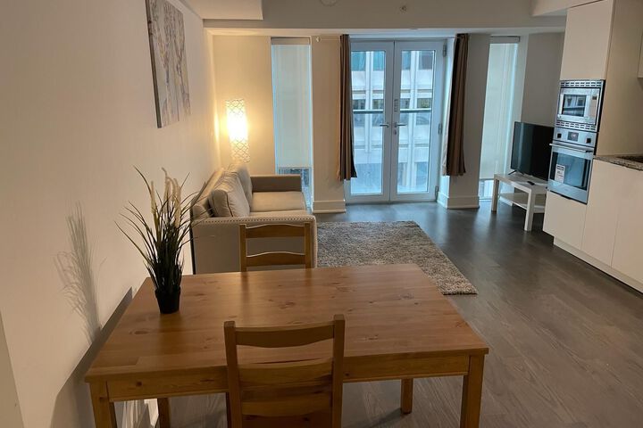 Room 40 of 223