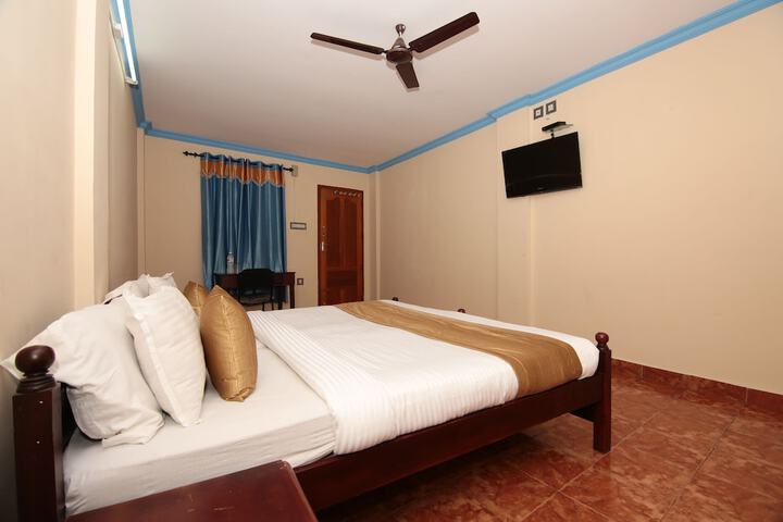 Room 15 of 25