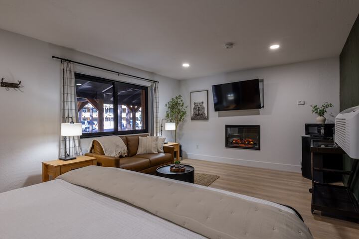 Room 4 of 21