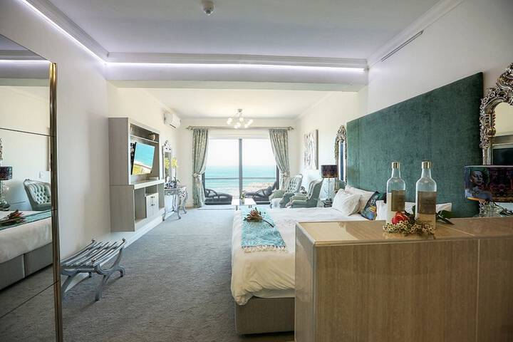 Room 30 of 148