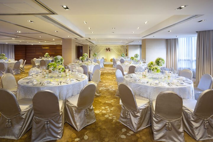Ballroom/Hall 37 of 54