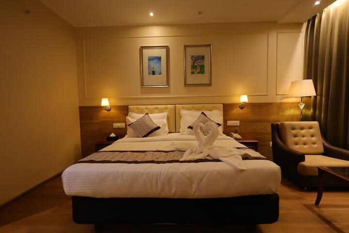 Room 2 of 15