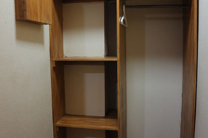 Room 19 of 34