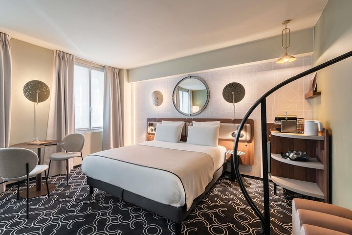 Room 5 of 80