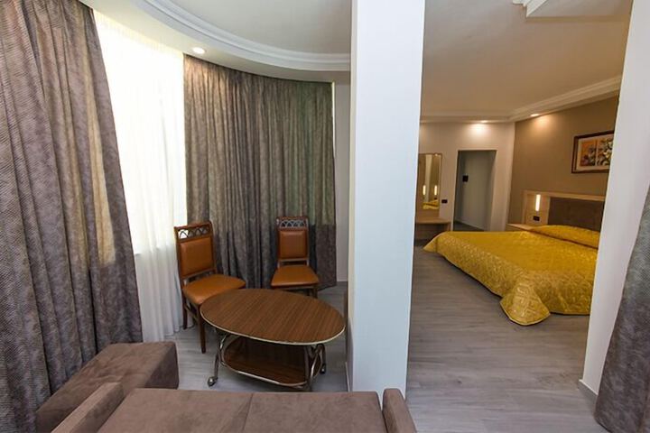 Room 20 of 50