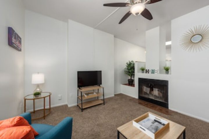 Image of Apts at S 8th by NamaStay