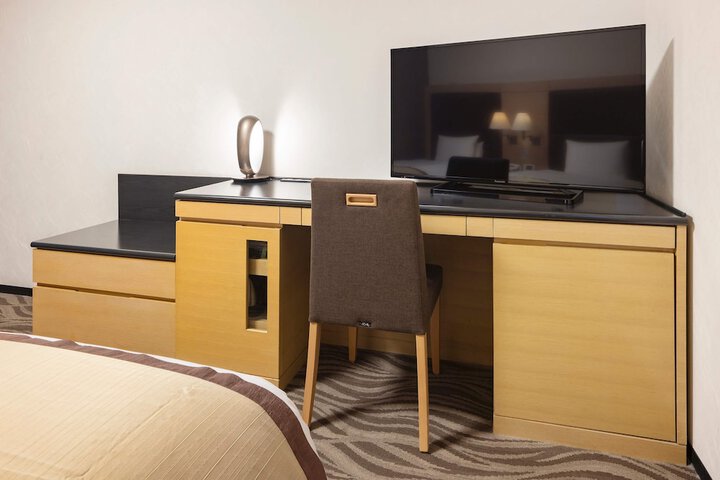 Room 14 of 56