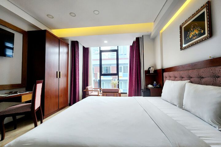 Room 7 of 117
