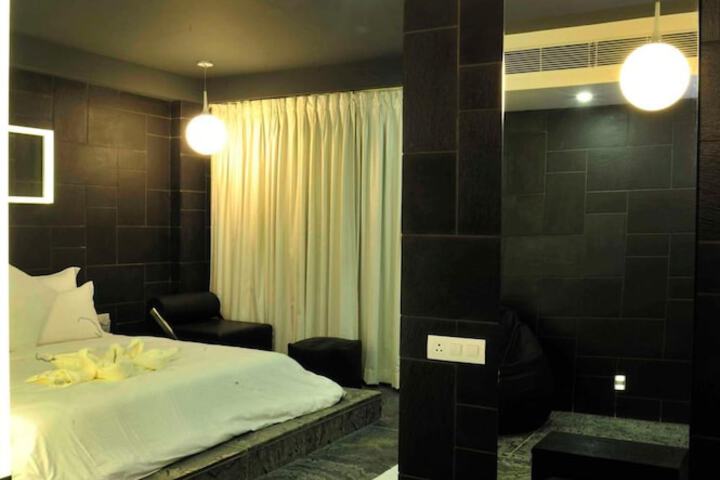 Room 17 of 60