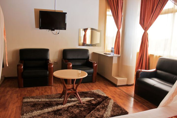 Room 17 of 26