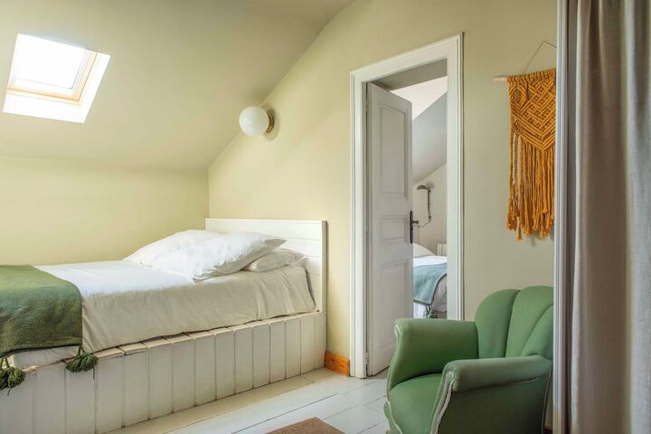 Room 20 of 76