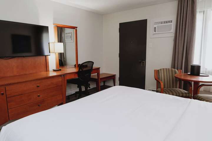 Room 36 of 120