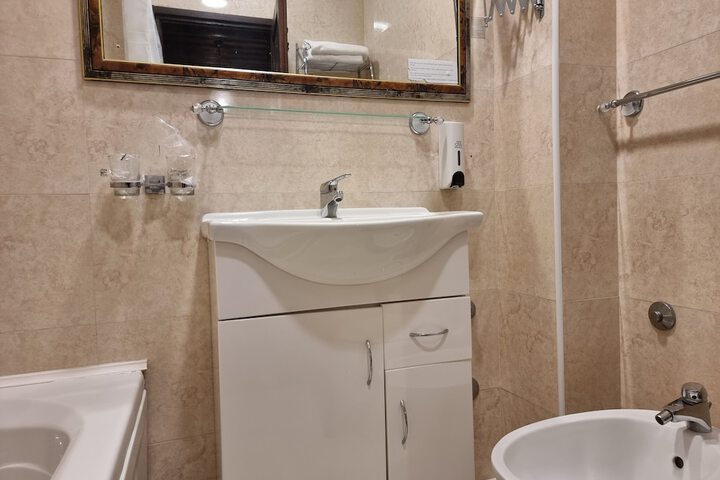 Room 75 of 129