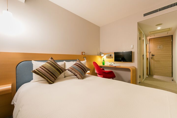 Room 13 of 84
