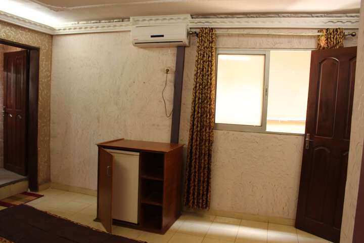 Room 11 of 23