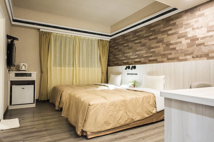 Room 21 of 80
