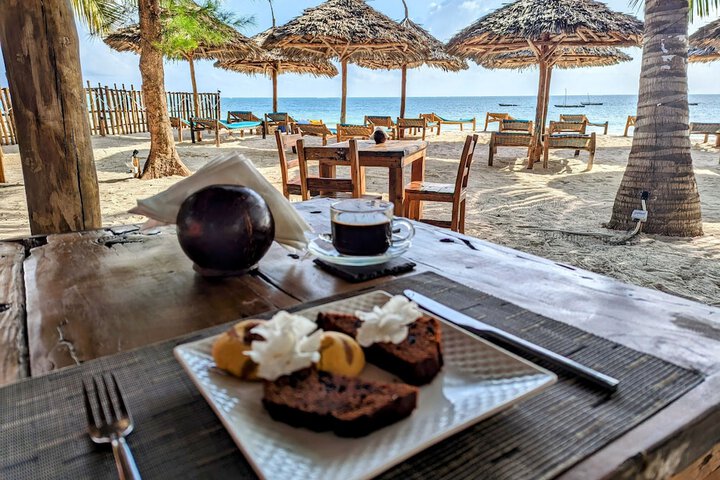 Breakfast/Coffee Service 124 of 150