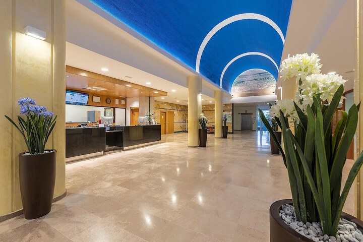 Hotel Interior 12 of 268