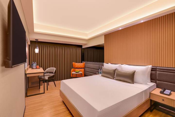 Room 16 of 72