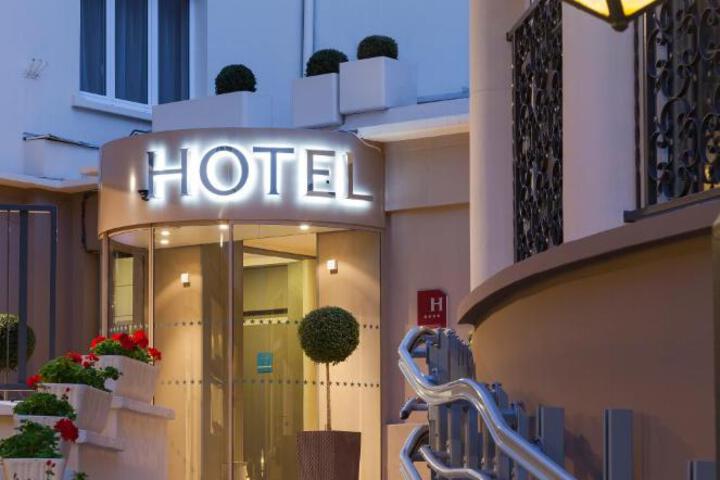 Hotel 19 of 23