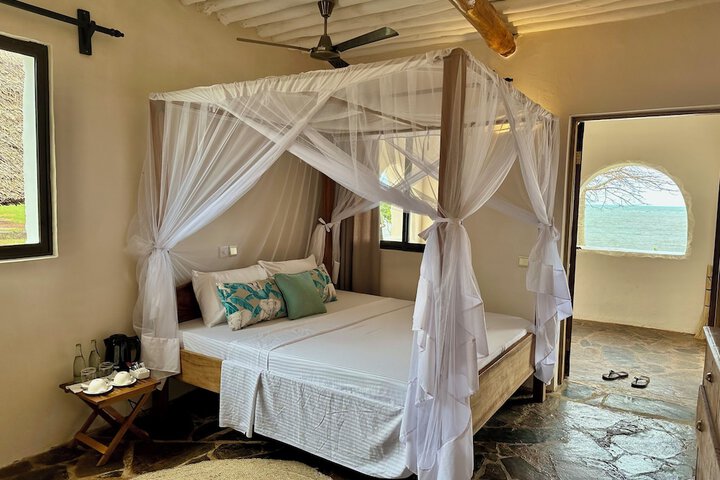 Room 4 of 31