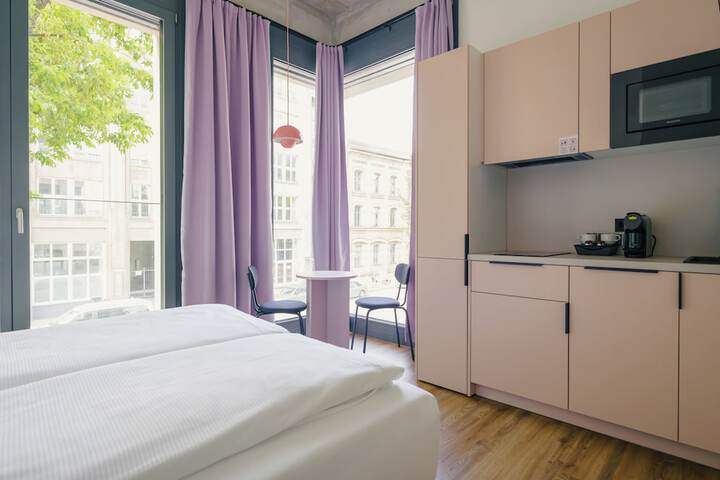 Room 26 of 65