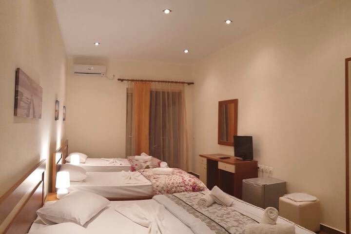 Room 5 of 21