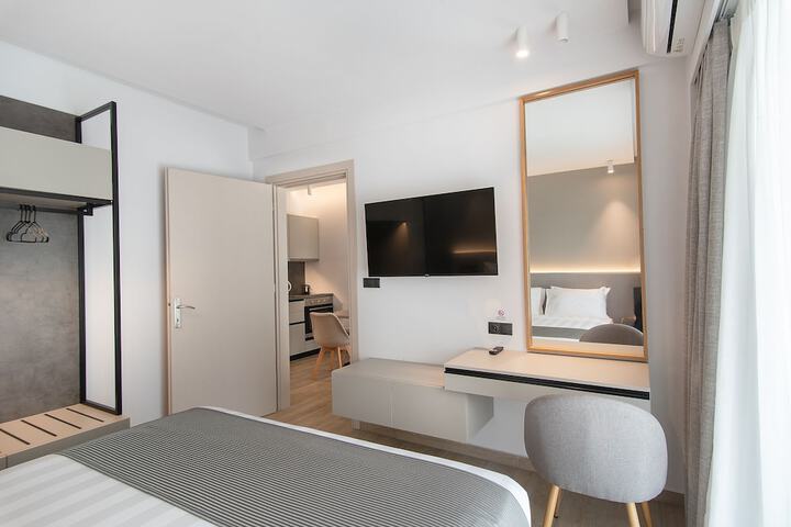 Room 36 of 106