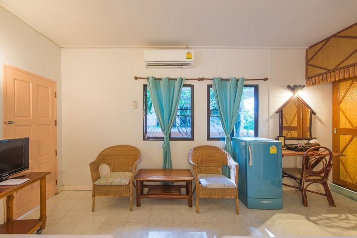 Room 10 of 37