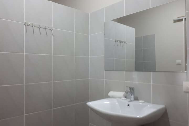 Room 30 of 43