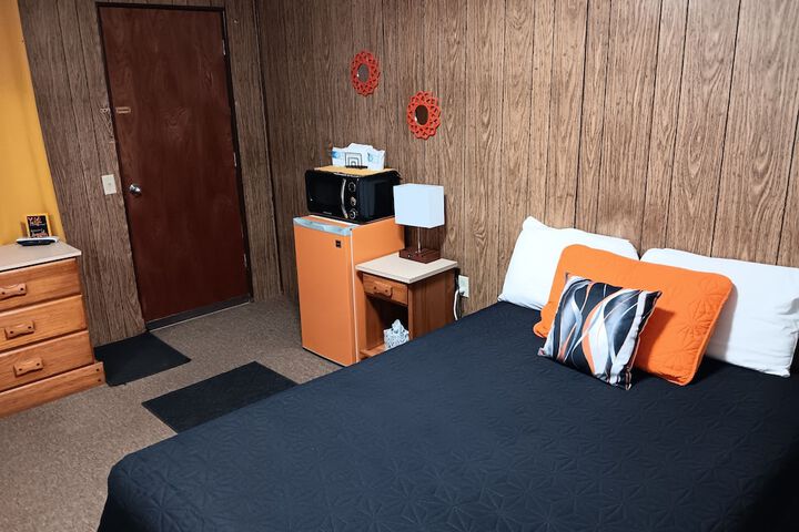 Room 10 of 21