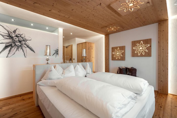 Room 14 of 52
