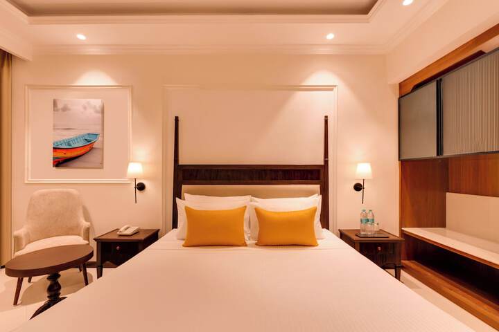 Room 17 of 49