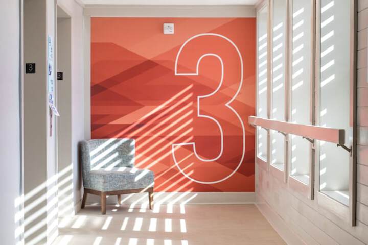 Ballroom/Hall 31 of 49